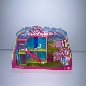 Barbie Mini Playset with Pink Slide and Blue Walls